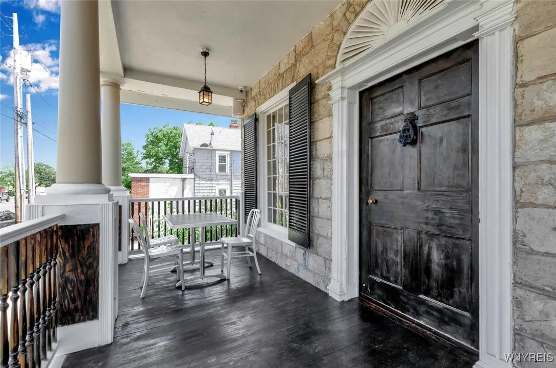 2nd floor balcony off of banquet room