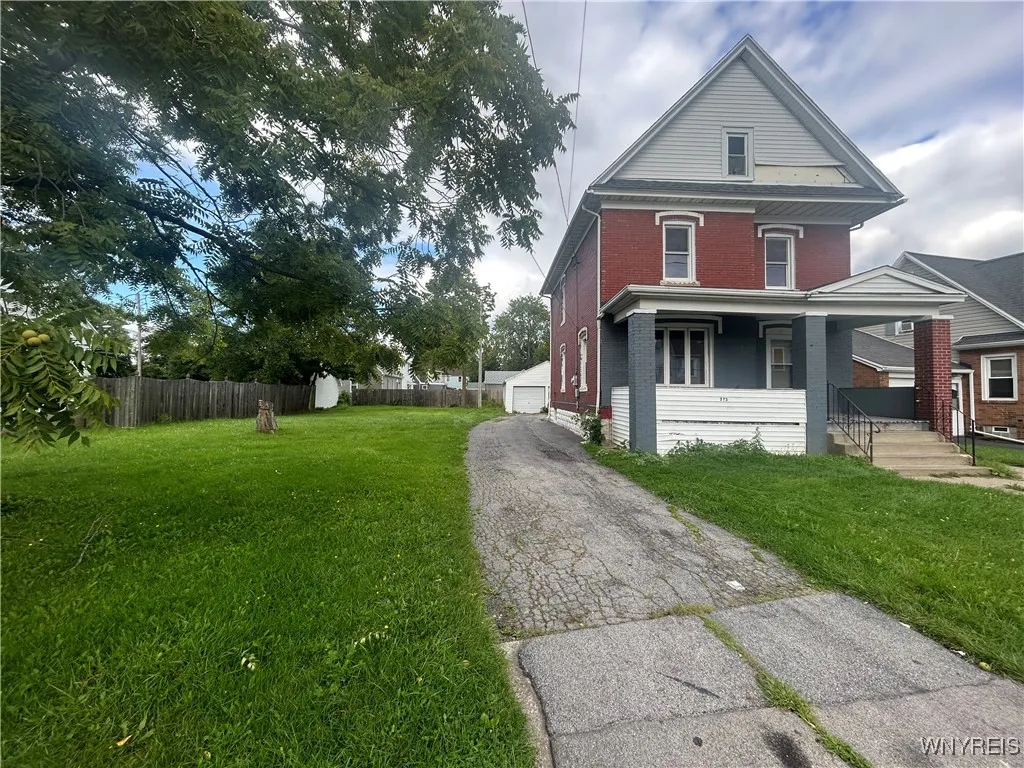 273 Skillen Street, Buffalo, New York 14207, Buffalo, New York 14207, 4 Bedrooms Bedrooms, 9 Rooms Rooms,1 BathroomBathrooms,Residential,Closed,273 Skillen Street, Buffalo, New York 14207,0,B1568641