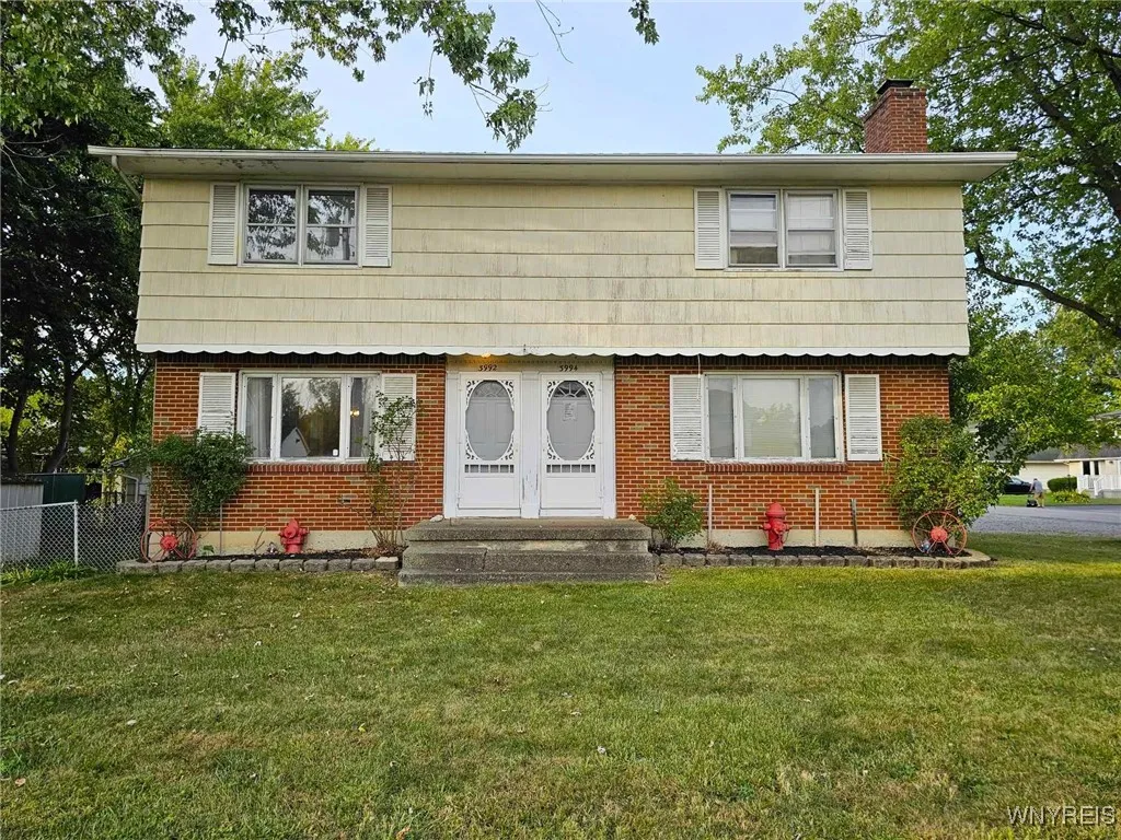 3992 Big Tree Road, Hamburg, New York 14075, Hamburg, New York 14075, 3 Bedrooms Bedrooms, 5 Rooms Rooms,1 BathroomBathrooms,Residential Lease,Closed,3992 Big Tree Road, Hamburg, New York 14075,0,B1568552