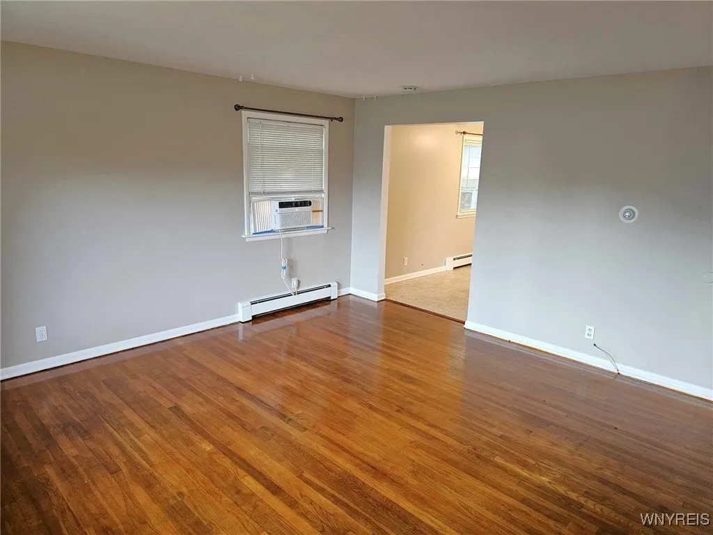 3992 Big Tree Road, Hamburg, New York 14075, Hamburg, New York 14075, 3 Bedrooms Bedrooms, 5 Rooms Rooms,1 BathroomBathrooms,Residential Lease,Closed,3992 Big Tree Road, Hamburg, New York 14075,0,B1568552
