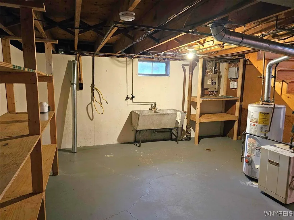 3992 Big Tree Road, Hamburg, New York 14075, Hamburg, New York 14075, 3 Bedrooms Bedrooms, 5 Rooms Rooms,1 BathroomBathrooms,Residential Lease,Closed,3992 Big Tree Road, Hamburg, New York 14075,0,B1568552