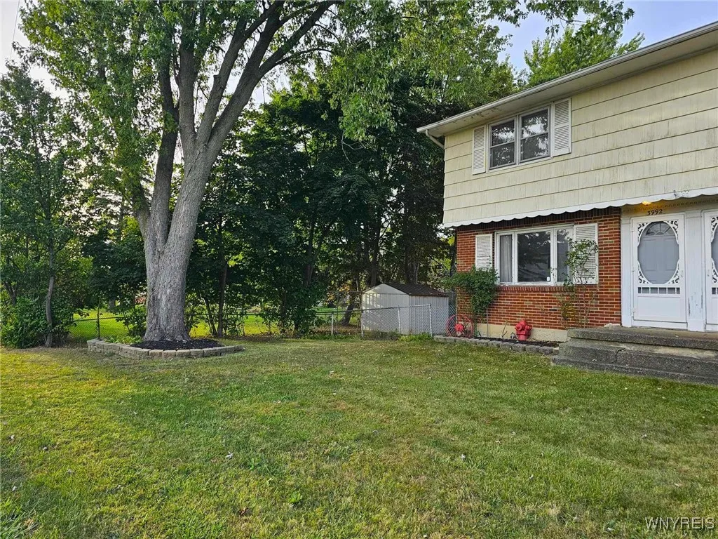 3992 Big Tree Road, Hamburg, New York 14075, Hamburg, New York 14075, 3 Bedrooms Bedrooms, 5 Rooms Rooms,1 BathroomBathrooms,Residential Lease,Closed,3992 Big Tree Road, Hamburg, New York 14075,0,B1568552