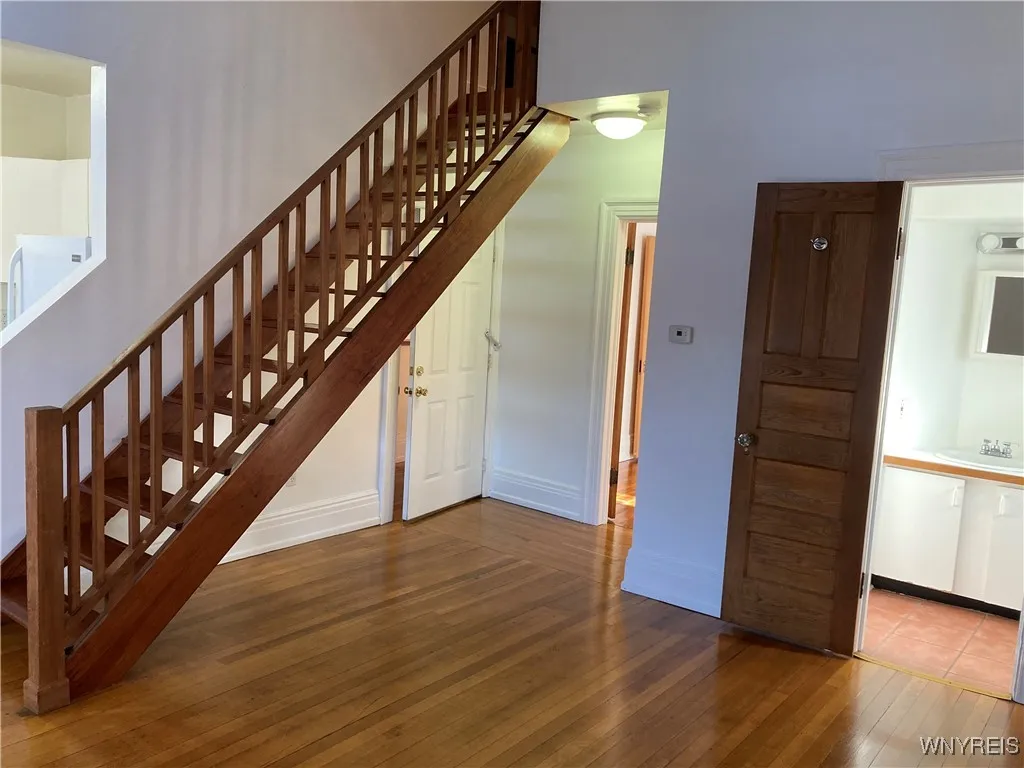 451 Franklin Street 2, Buffalo, New York 14202, Buffalo, New York 14202, 1 Bedroom Bedrooms, 4 Rooms Rooms,1 BathroomBathrooms,Residential Lease,Closed,451 Franklin Street 2, Buffalo, New York 14202,0,B1568052