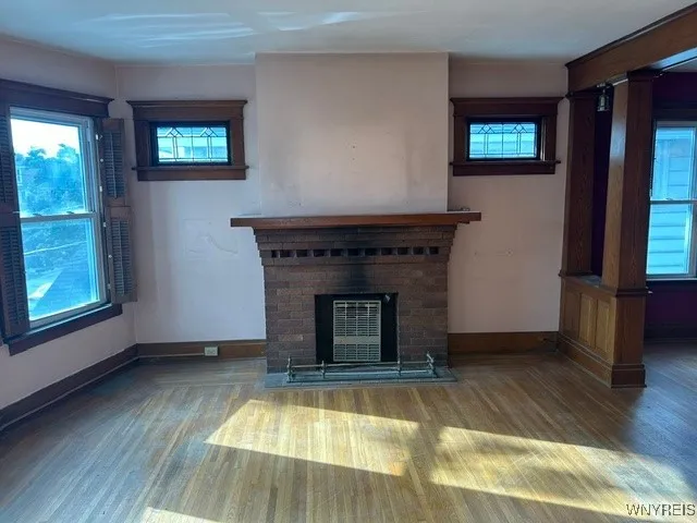 105 Laird Avenue, Buffalo, New York 14207, Buffalo, New York 14207, 6 Bedrooms Bedrooms, ,2 BathroomsBathrooms,Residential,Closed,105 Laird Avenue, Buffalo, New York 14207,0,B1567980