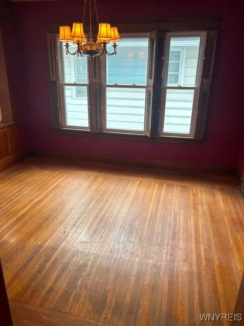 105 Laird Avenue, Buffalo, New York 14207, Buffalo, New York 14207, 6 Bedrooms Bedrooms, ,2 BathroomsBathrooms,Residential,Closed,105 Laird Avenue, Buffalo, New York 14207,0,B1567980