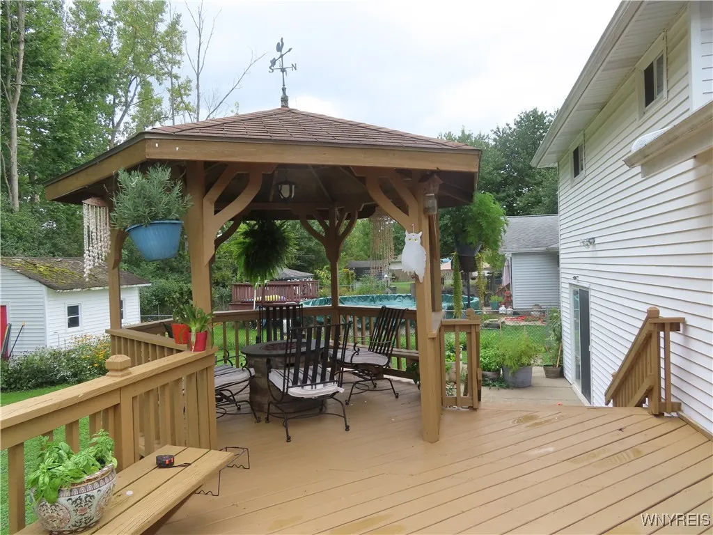 stairs down to yard and patio