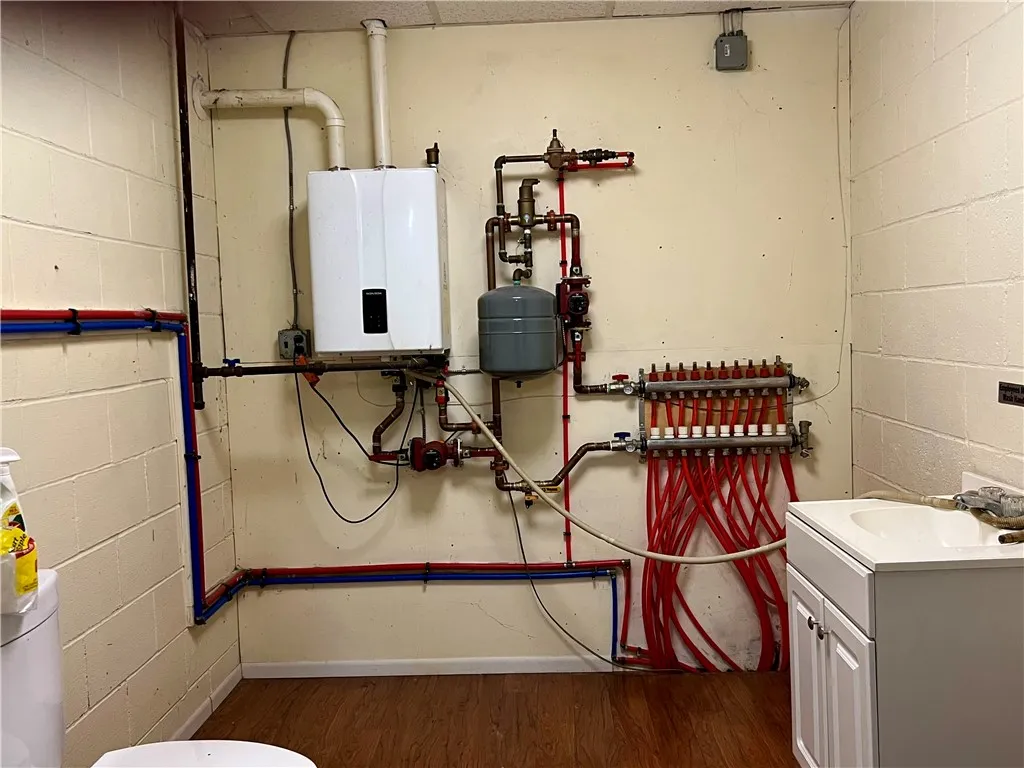 38 North Dansville Street, Cohocton, New York 1482, Cohocton, New York 14826, ,Commercial Sale,For Sale,38 North Dansville Street, Cohocton, New York 1482,0,R1568944