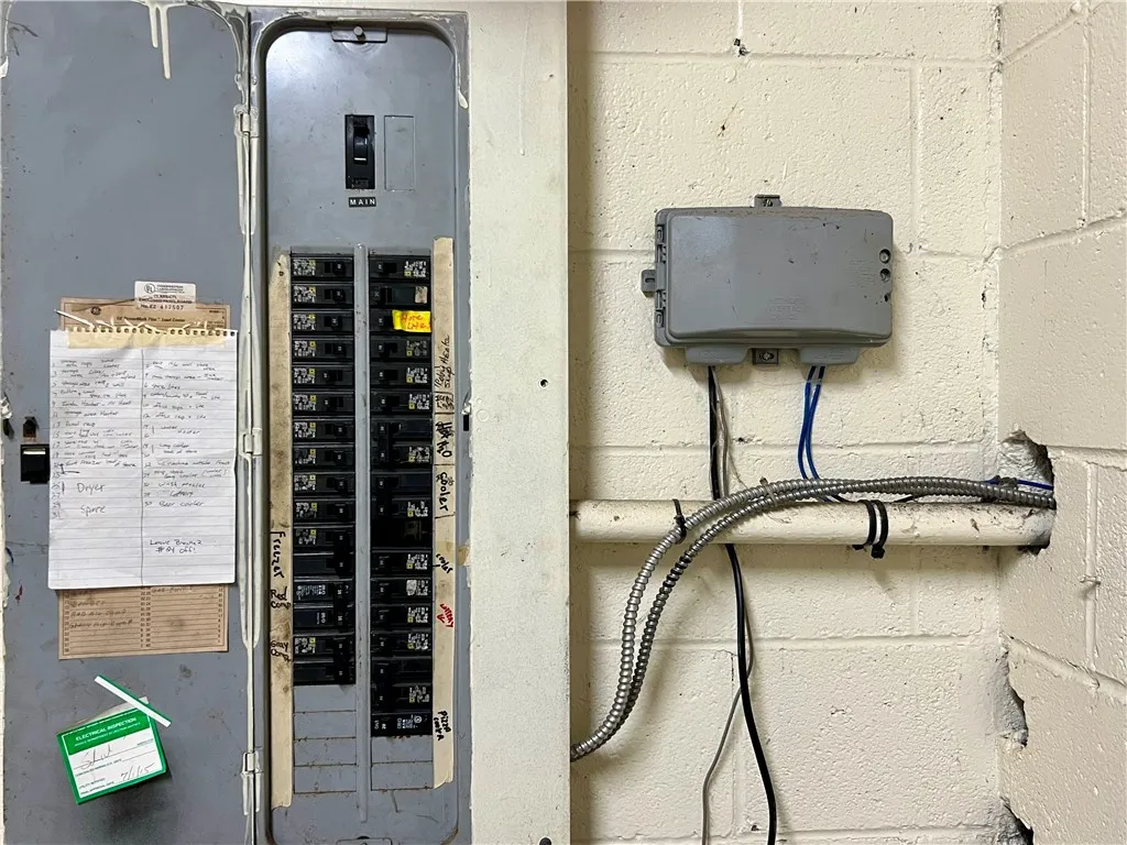 38 North Dansville Street, Cohocton, New York 1482, Cohocton, New York 14826, ,Commercial Sale,For Sale,38 North Dansville Street, Cohocton, New York 1482,0,R1568944