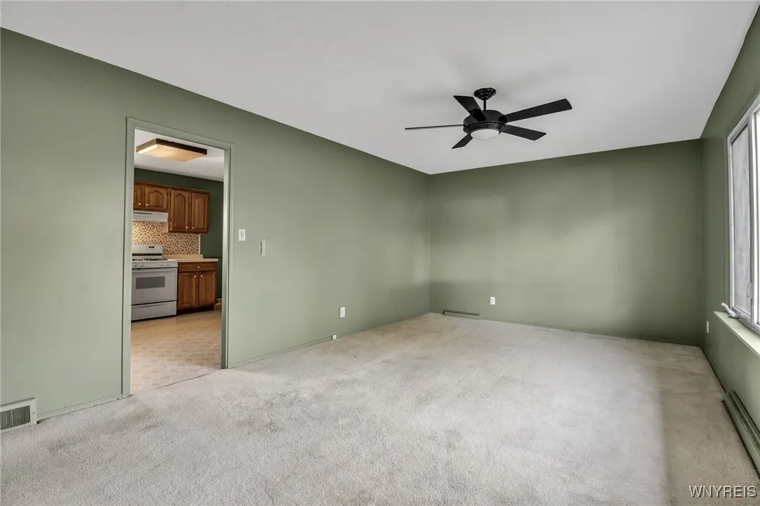 29 Dunlop Avenue, Tonawanda-town, New York 14150, Tonawanda, New York 14150, 3 Bedrooms Bedrooms, 6 Rooms Rooms,1 BathroomBathrooms,Residential,Closed,29 Dunlop Avenue, Tonawanda-town, New York 14150,0,B1568646