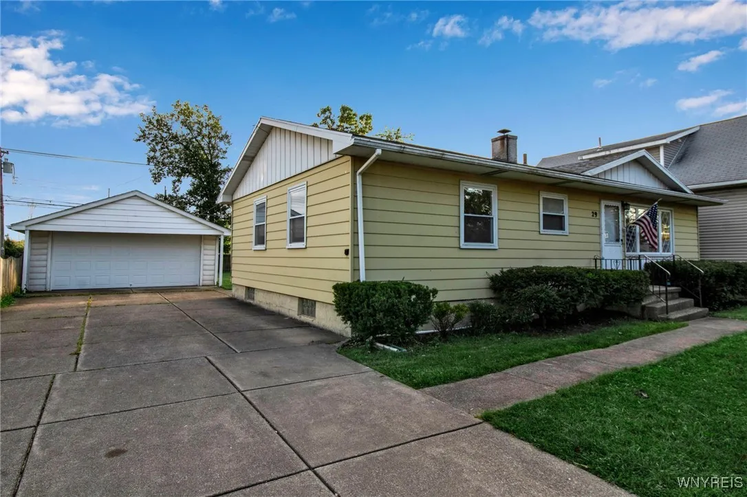 29 Dunlop Avenue, Tonawanda-town, New York 14150, Tonawanda, New York 14150, 3 Bedrooms Bedrooms, 6 Rooms Rooms,1 BathroomBathrooms,Residential,Closed,29 Dunlop Avenue, Tonawanda-town, New York 14150,0,B1568646