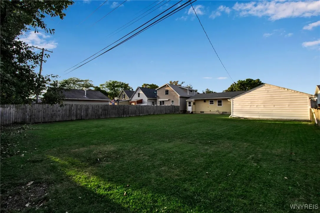29 Dunlop Avenue, Tonawanda-town, New York 14150, Tonawanda, New York 14150, 3 Bedrooms Bedrooms, 6 Rooms Rooms,1 BathroomBathrooms,Residential,Closed,29 Dunlop Avenue, Tonawanda-town, New York 14150,0,B1568646