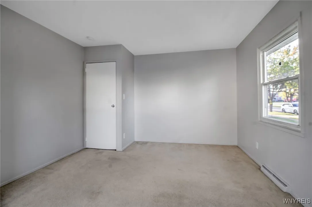 29 Dunlop Avenue, Tonawanda-town, New York 14150, Tonawanda, New York 14150, 3 Bedrooms Bedrooms, 6 Rooms Rooms,1 BathroomBathrooms,Residential,Closed,29 Dunlop Avenue, Tonawanda-town, New York 14150,0,B1568646