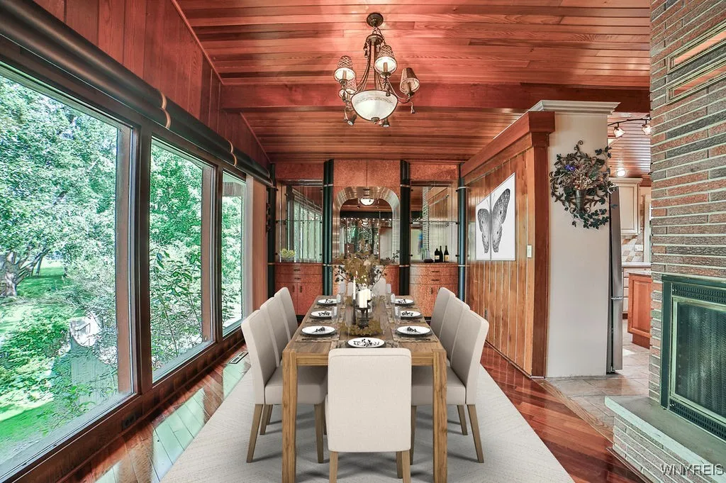9244 Valley Stream Road, Clarence, New York 14031, Clarence, New York 14031, 4 Bedrooms Bedrooms, 9 Rooms Rooms,3 BathroomsBathrooms,Residential,Closed,9244 Valley Stream Road, Clarence, New York 14031,0,B1569201