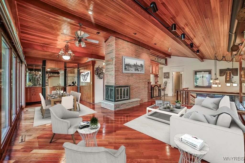 9244 Valley Stream Road, Clarence, New York 14031, Clarence, New York 14031, 4 Bedrooms Bedrooms, 9 Rooms Rooms,3 BathroomsBathrooms,Residential,Closed,9244 Valley Stream Road, Clarence, New York 14031,0,B1569201