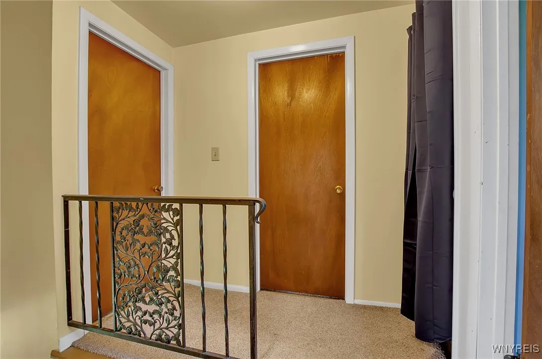 4038 Sheldon Road, Hamburg, New York 14127, Hamburg, New York 14127, 4 Bedrooms Bedrooms, 12 Rooms Rooms,2 BathroomsBathrooms,Residential,Closed,4038 Sheldon Road, Hamburg, New York 14127,0,B1569174