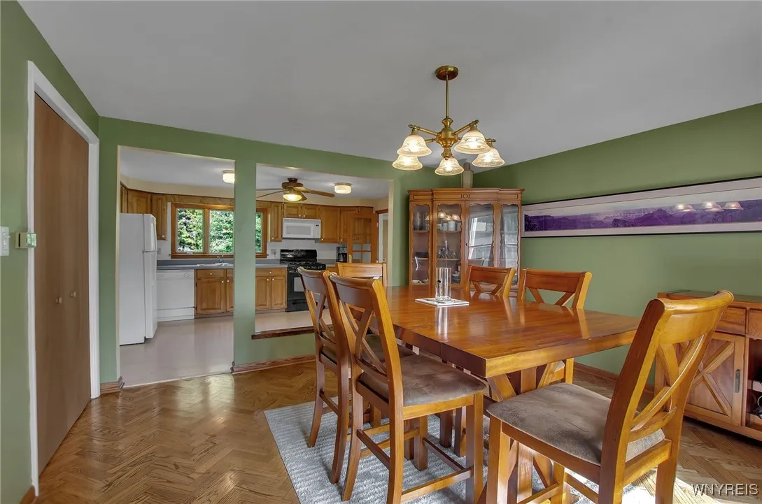 4038 Sheldon Road, Hamburg, New York 14127, Hamburg, New York 14127, 4 Bedrooms Bedrooms, 12 Rooms Rooms,2 BathroomsBathrooms,Residential,Closed,4038 Sheldon Road, Hamburg, New York 14127,0,B1569174