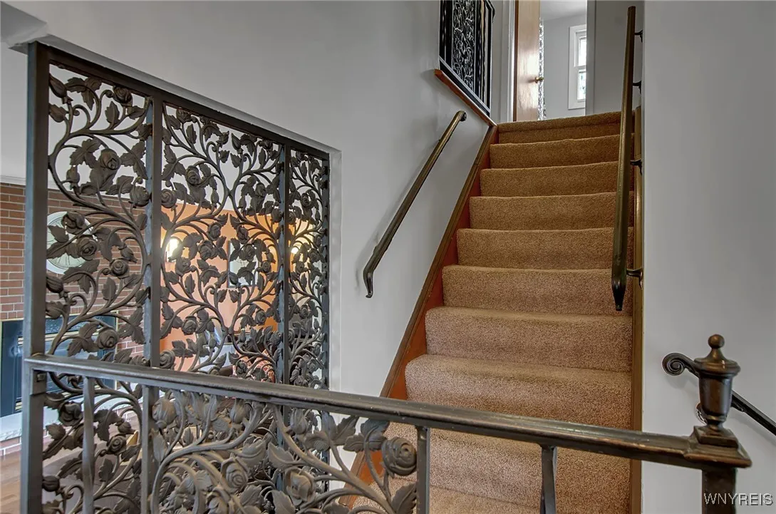 4038 Sheldon Road, Hamburg, New York 14127, Hamburg, New York 14127, 4 Bedrooms Bedrooms, 12 Rooms Rooms,2 BathroomsBathrooms,Residential,Closed,4038 Sheldon Road, Hamburg, New York 14127,0,B1569174