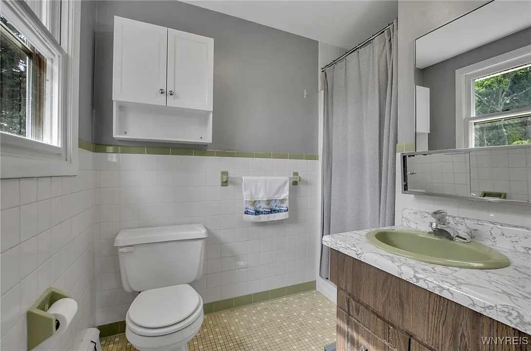 4038 Sheldon Road, Hamburg, New York 14127, Hamburg, New York 14127, 4 Bedrooms Bedrooms, 12 Rooms Rooms,2 BathroomsBathrooms,Residential,Closed,4038 Sheldon Road, Hamburg, New York 14127,0,B1569174