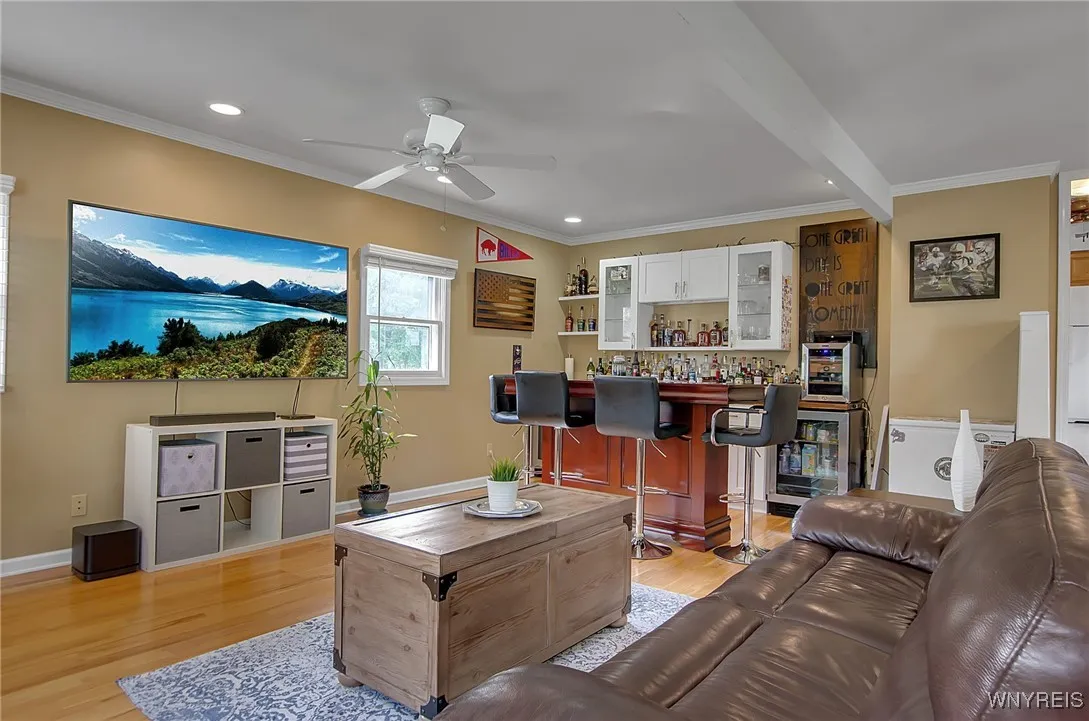 4038 Sheldon Road, Hamburg, New York 14127, Hamburg, New York 14127, 4 Bedrooms Bedrooms, 12 Rooms Rooms,2 BathroomsBathrooms,Residential,Closed,4038 Sheldon Road, Hamburg, New York 14127,0,B1569174