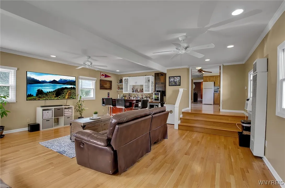 4038 Sheldon Road, Hamburg, New York 14127, Hamburg, New York 14127, 4 Bedrooms Bedrooms, 12 Rooms Rooms,2 BathroomsBathrooms,Residential,Closed,4038 Sheldon Road, Hamburg, New York 14127,0,B1569174
