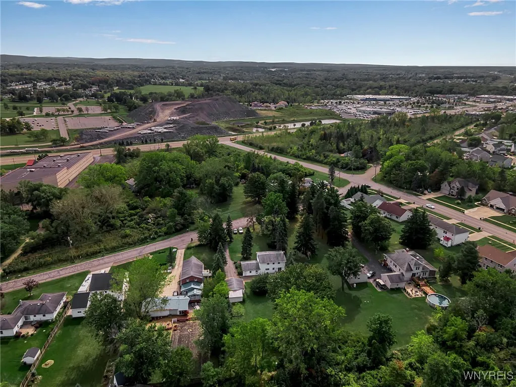 4038 Sheldon Road, Hamburg, New York 14127, Hamburg, New York 14127, 4 Bedrooms Bedrooms, 12 Rooms Rooms,2 BathroomsBathrooms,Residential,Closed,4038 Sheldon Road, Hamburg, New York 14127,0,B1569174