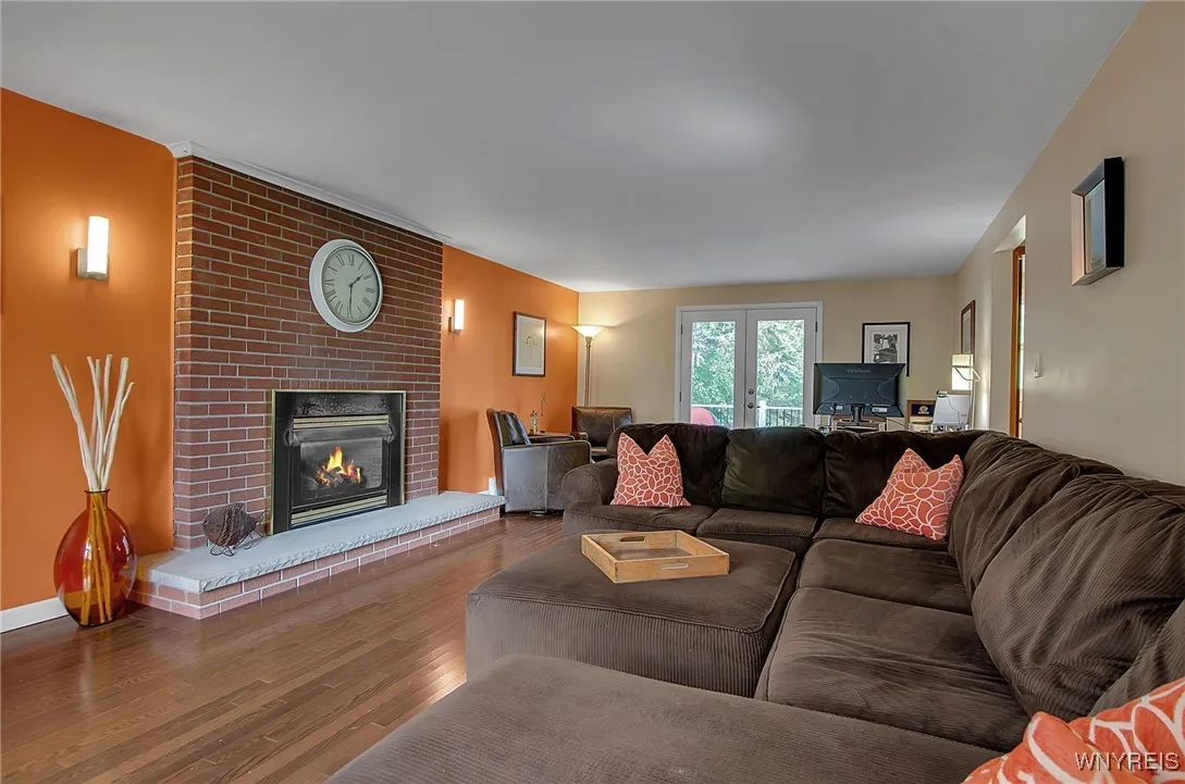 4038 Sheldon Road, Hamburg, New York 14127, Hamburg, New York 14127, 4 Bedrooms Bedrooms, 12 Rooms Rooms,2 BathroomsBathrooms,Residential,Closed,4038 Sheldon Road, Hamburg, New York 14127,0,B1569174