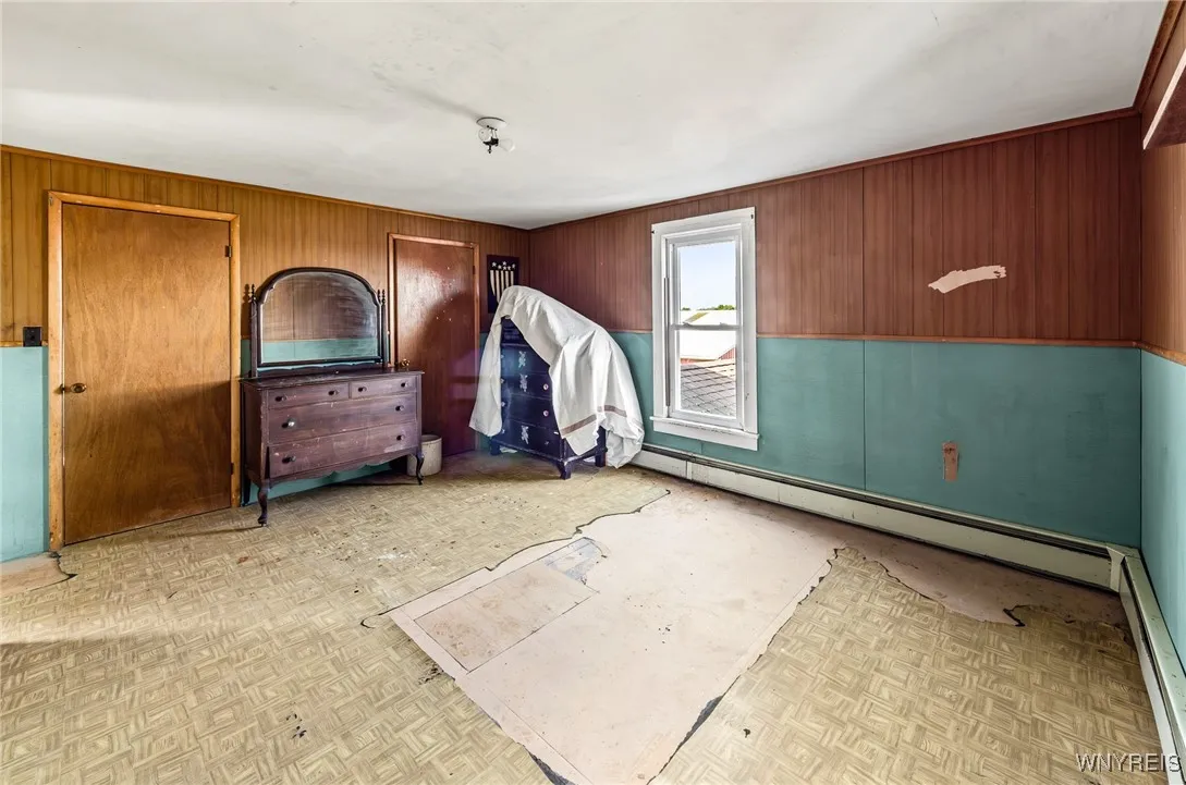 Upstairs Bedroom 4