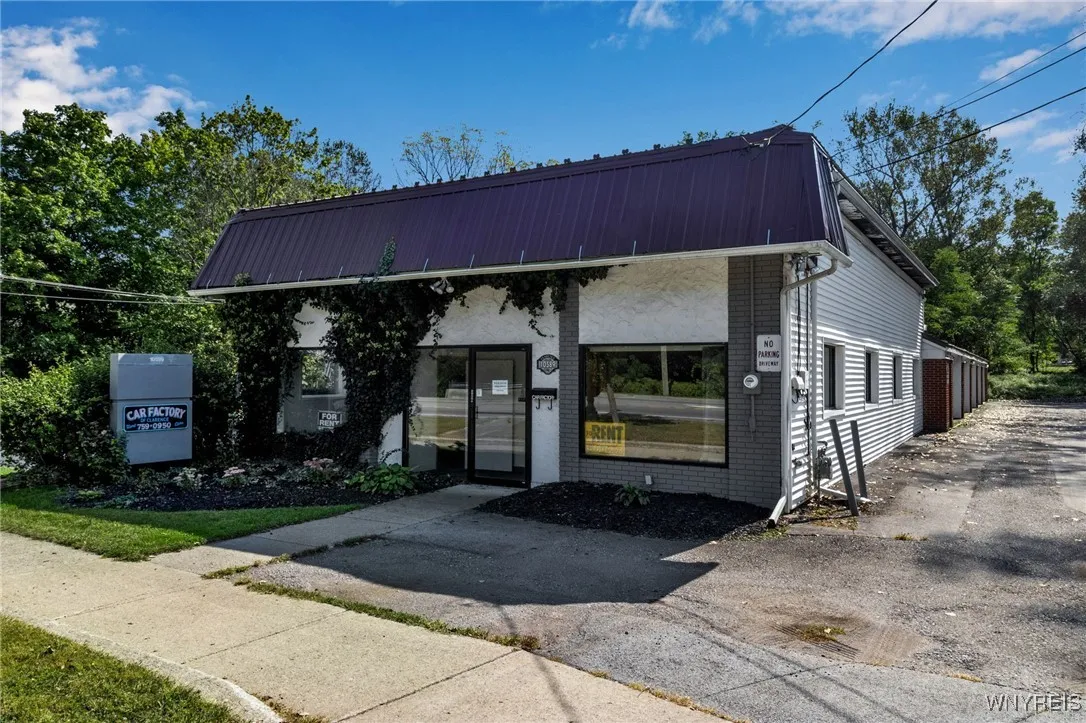 10589 Main Street, Clarence, New York 14031, Clarence, New York 14031, ,Commercial Sale,Closed,10589 Main Street, Clarence, New York 14031,B1569488