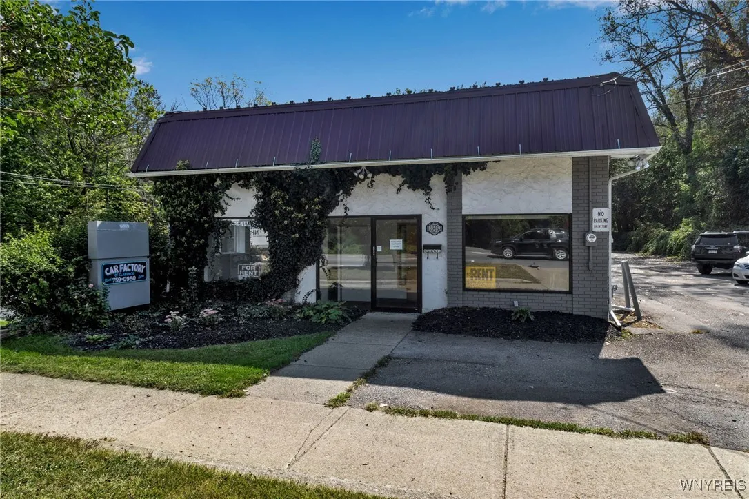 10589 Main Street, Clarence, New York 14031, Clarence, New York 14031, ,Commercial Sale,Closed,10589 Main Street, Clarence, New York 14031,B1569488