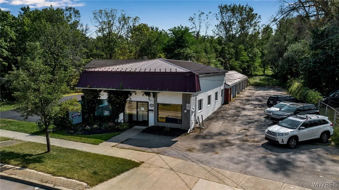 10589 Main Street, Clarence, New York 14031, Clarence, New York 14031, ,Commercial Sale,Closed,10589 Main Street, Clarence, New York 14031,B1569488