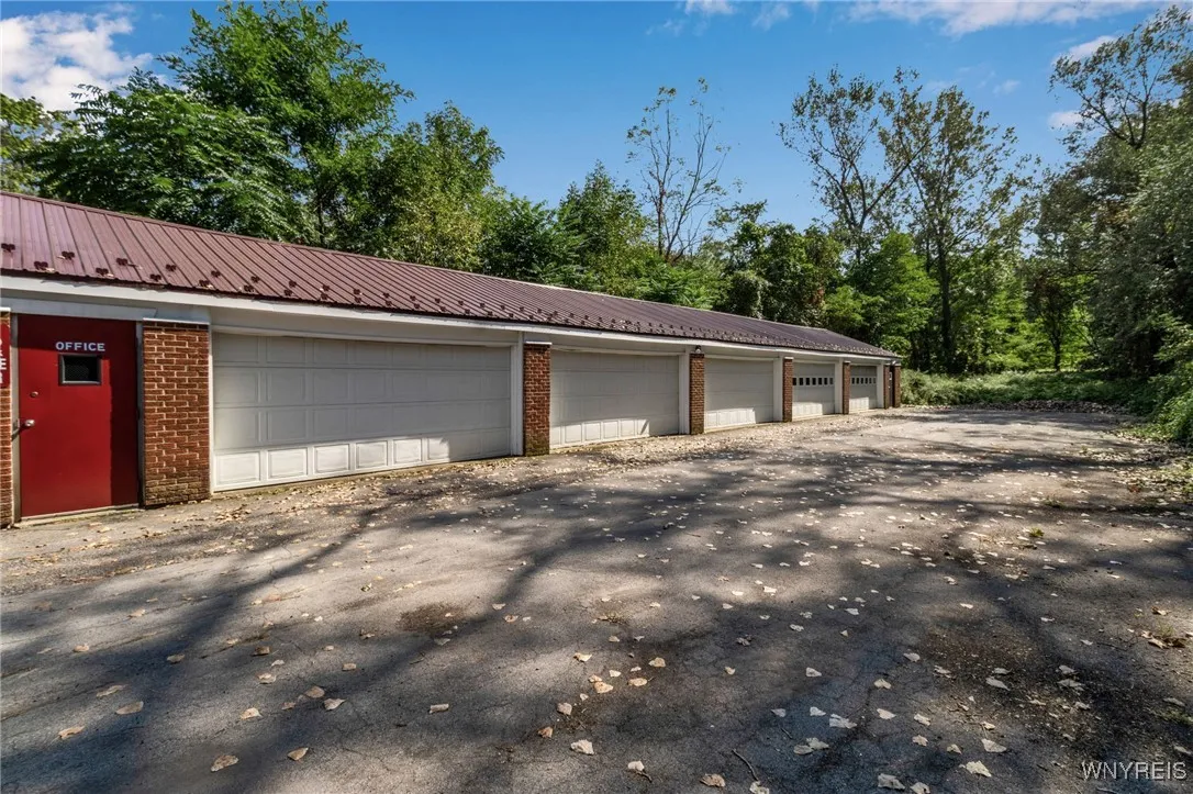 10589 Main Street, Clarence, New York 14031, Clarence, New York 14031, ,Commercial Sale,Closed,10589 Main Street, Clarence, New York 14031,B1569488