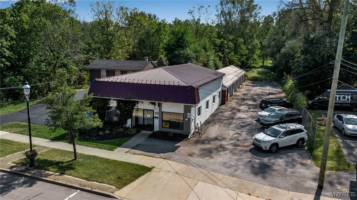 10589 Main Street, Clarence, New York 14031, Clarence, New York 14031, ,Commercial Sale,Closed,10589 Main Street, Clarence, New York 14031,B1569488