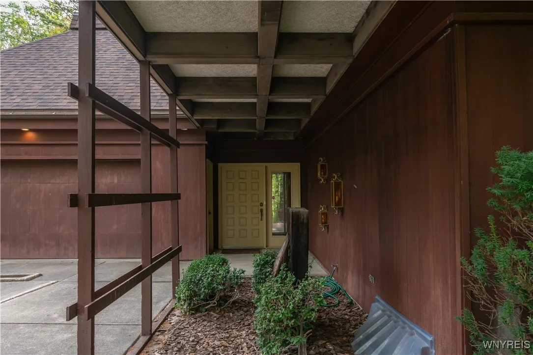 5 Lennys Lane, Orchard Park, New York 14127, Orchard Park, New York 14127, 4 Bedrooms Bedrooms, 8 Rooms Rooms,2 BathroomsBathrooms,Residential,Closed,5 Lennys Lane, Orchard Park, New York 14127,0,B1569169