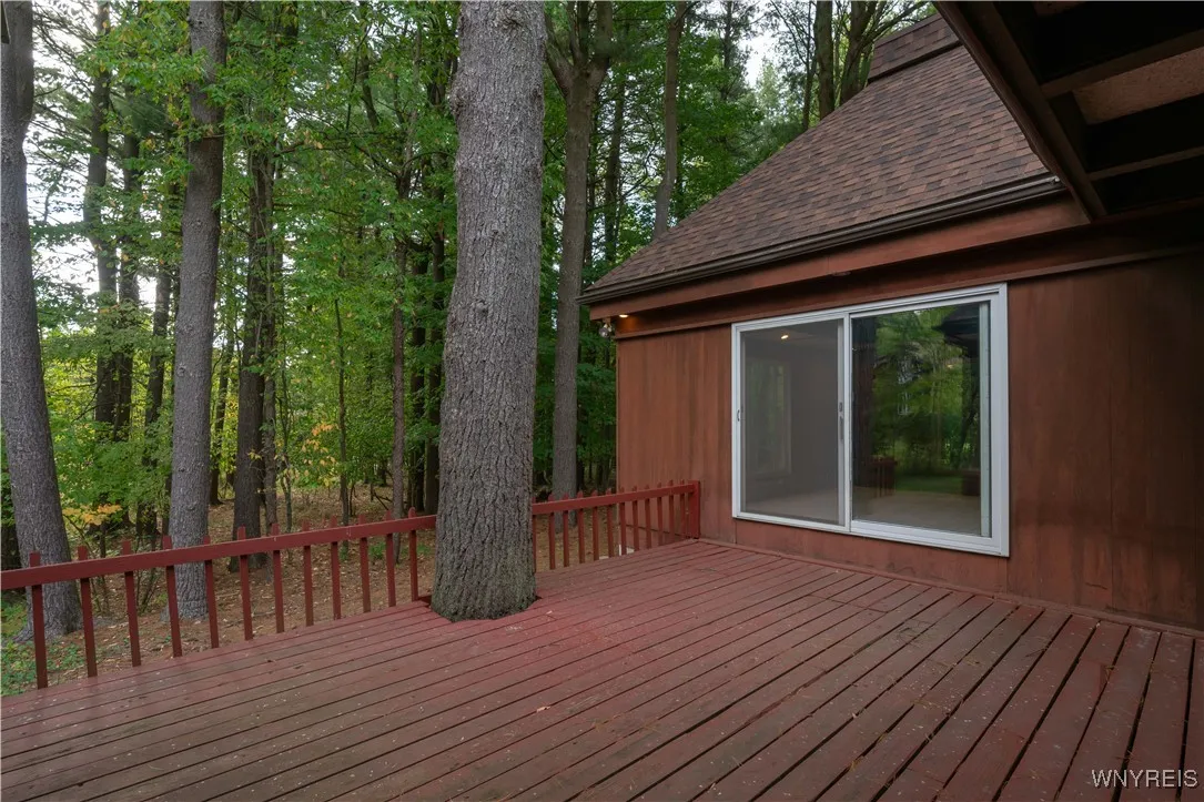 5 Lennys Lane, Orchard Park, New York 14127, Orchard Park, New York 14127, 4 Bedrooms Bedrooms, 8 Rooms Rooms,2 BathroomsBathrooms,Residential,Closed,5 Lennys Lane, Orchard Park, New York 14127,0,B1569169