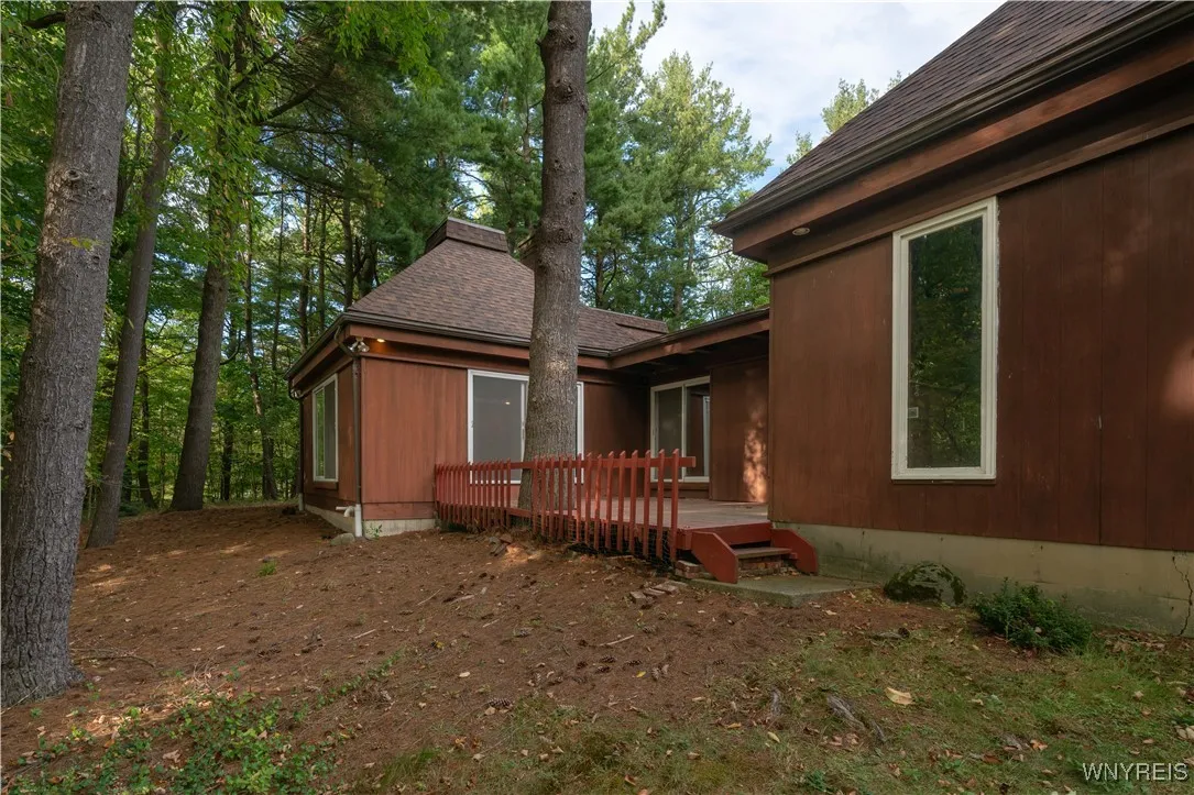 5 Lennys Lane, Orchard Park, New York 14127, Orchard Park, New York 14127, 4 Bedrooms Bedrooms, 8 Rooms Rooms,2 BathroomsBathrooms,Residential,Closed,5 Lennys Lane, Orchard Park, New York 14127,0,B1569169