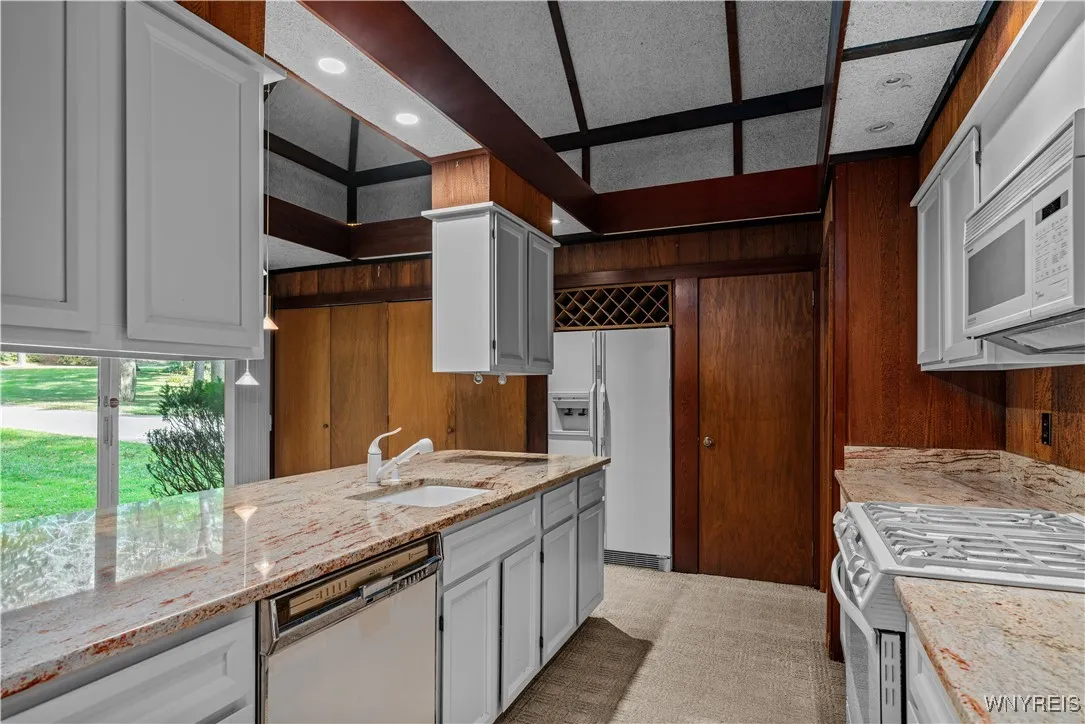 5 Lennys Lane, Orchard Park, New York 14127, Orchard Park, New York 14127, 4 Bedrooms Bedrooms, 8 Rooms Rooms,2 BathroomsBathrooms,Residential,Closed,5 Lennys Lane, Orchard Park, New York 14127,0,B1569169