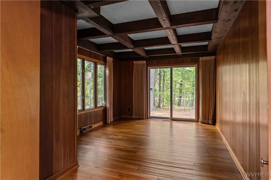 5 Lennys Lane, Orchard Park, New York 14127, Orchard Park, New York 14127, 4 Bedrooms Bedrooms, 8 Rooms Rooms,2 BathroomsBathrooms,Residential,Closed,5 Lennys Lane, Orchard Park, New York 14127,0,B1569169