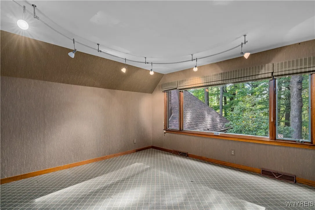 5 Lennys Lane, Orchard Park, New York 14127, Orchard Park, New York 14127, 4 Bedrooms Bedrooms, 8 Rooms Rooms,2 BathroomsBathrooms,Residential,Closed,5 Lennys Lane, Orchard Park, New York 14127,0,B1569169