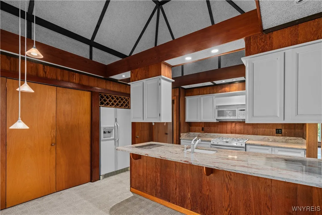 5 Lennys Lane, Orchard Park, New York 14127, Orchard Park, New York 14127, 4 Bedrooms Bedrooms, 8 Rooms Rooms,2 BathroomsBathrooms,Residential,Closed,5 Lennys Lane, Orchard Park, New York 14127,0,B1569169