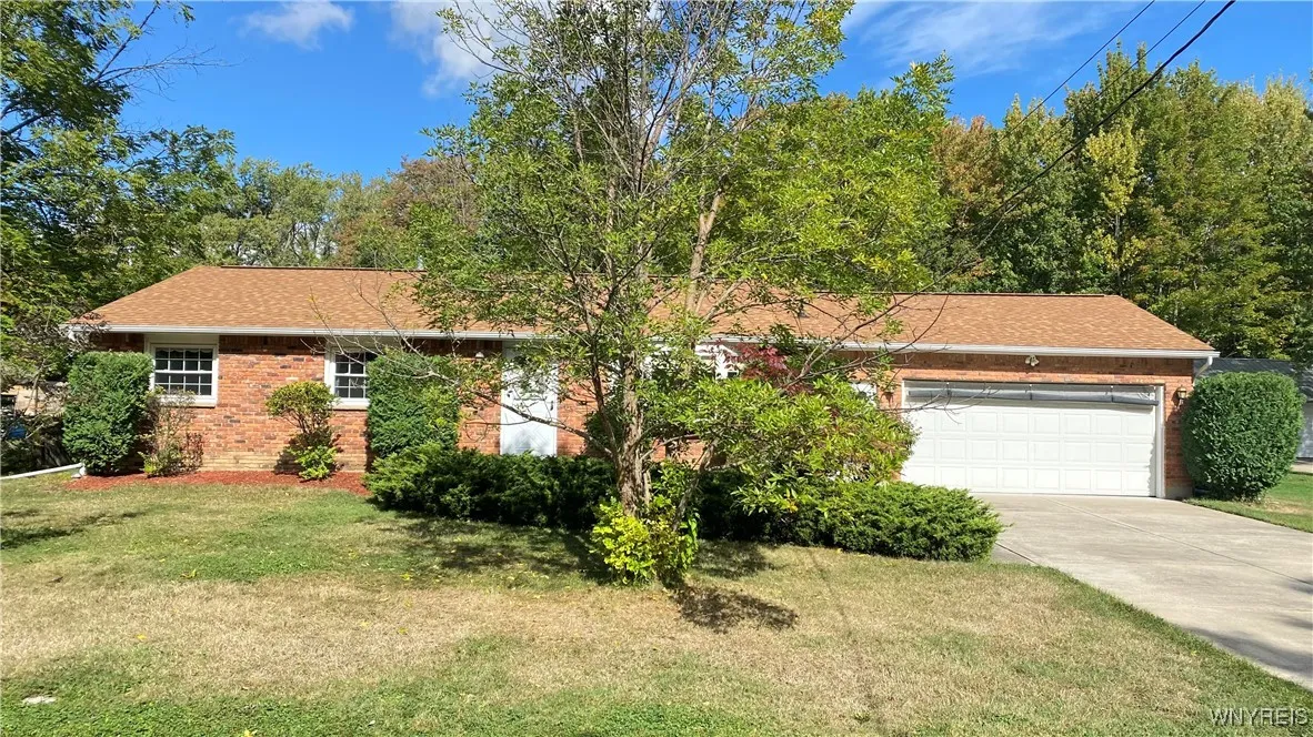 3914 Monroe Avenue, Hamburg, New York 14075, Hamburg, New York 14075, 3 Bedrooms Bedrooms, 5 Rooms Rooms,1 BathroomBathrooms,Residential,Closed,3914 Monroe Avenue, Hamburg, New York 14075,0,B1569594