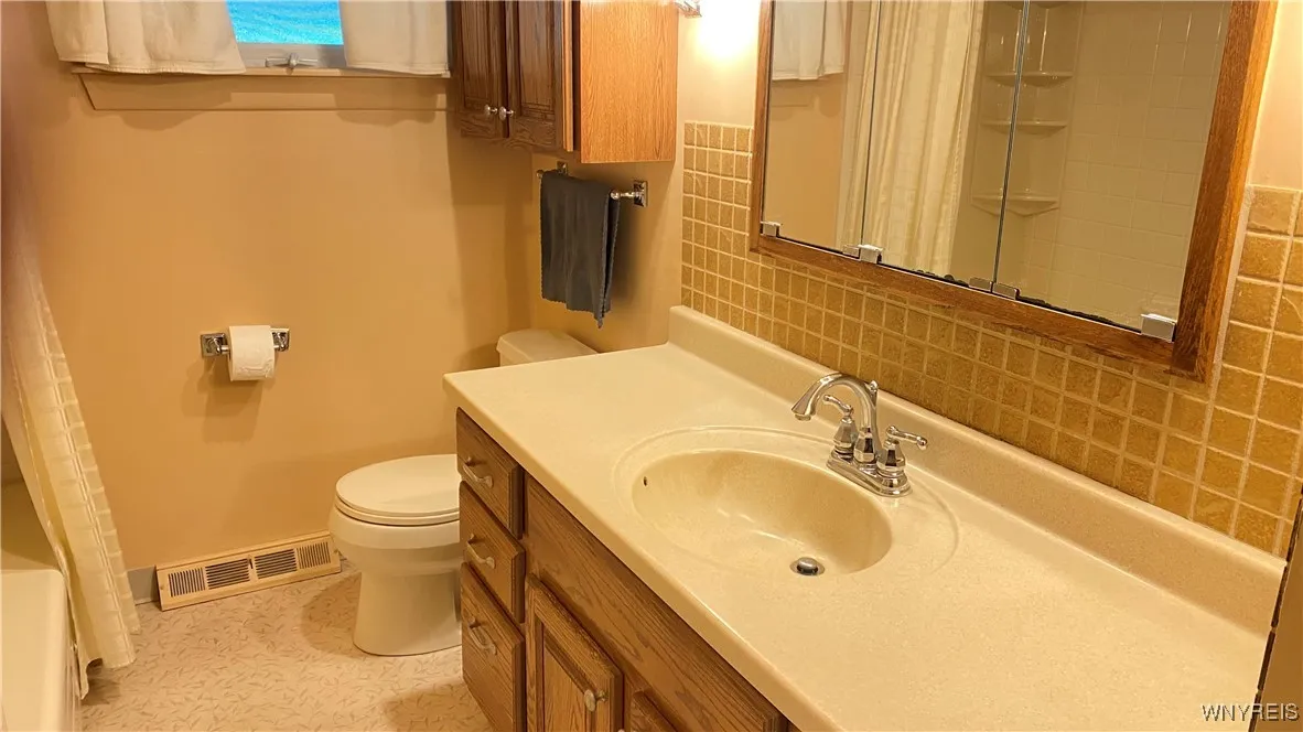 FULL BATH