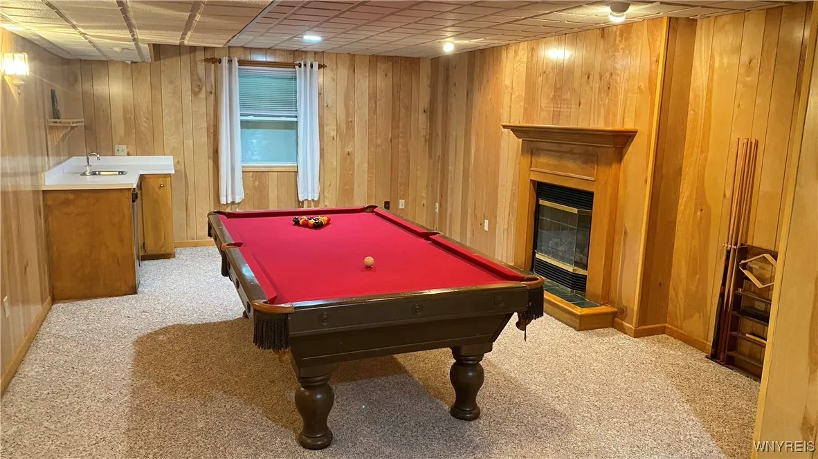 FINISHED BASEMENT