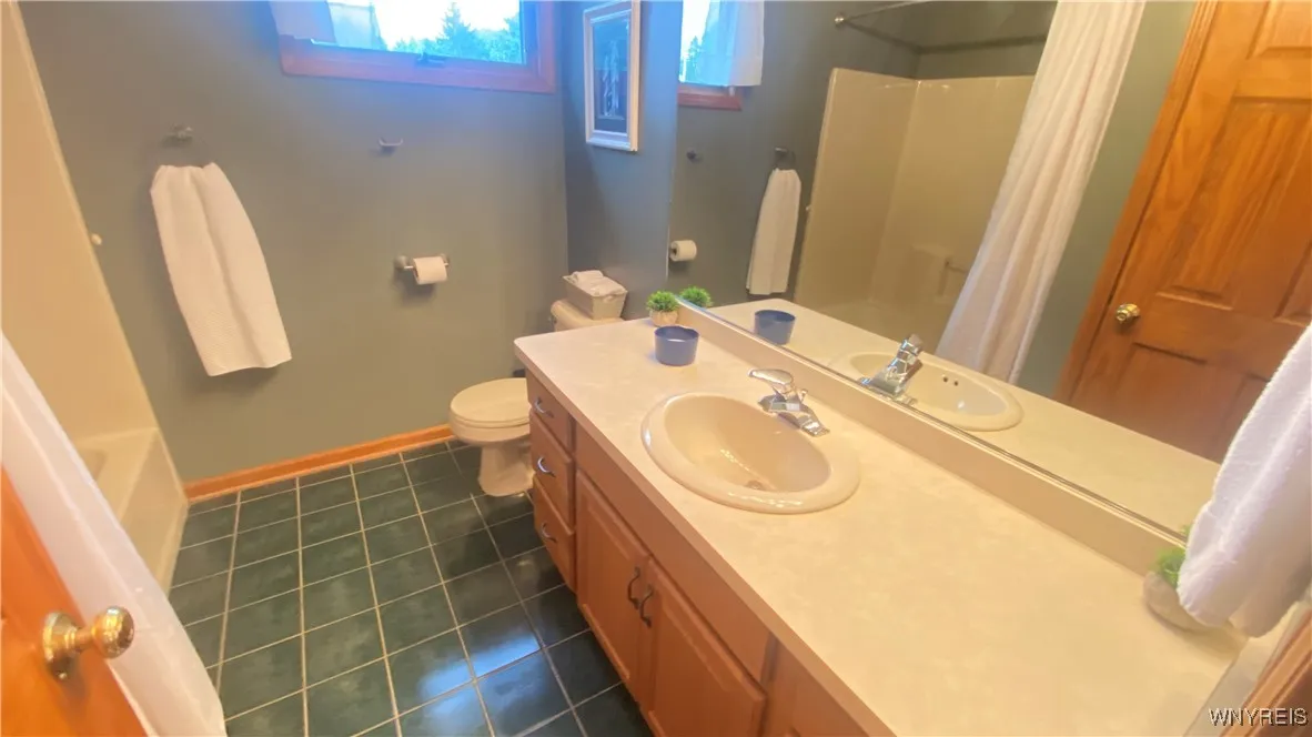 SECOND FLOOR BATH