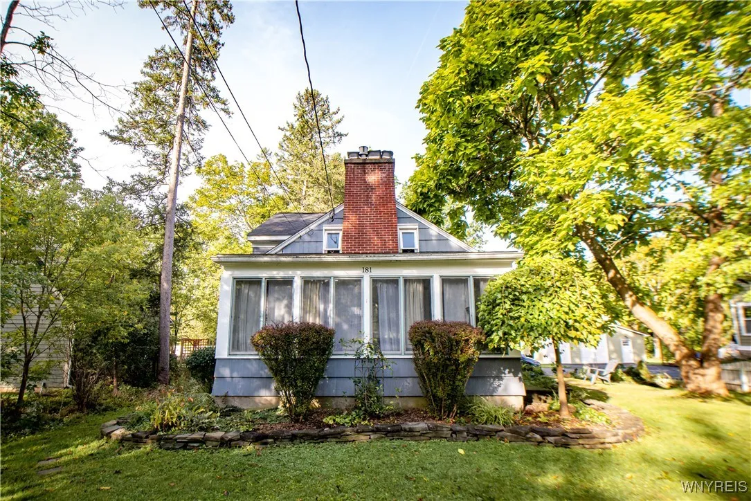 181 Elmwood Avenue, Aurora, New York 14052, Aurora, New York 14052, 4 Bedrooms Bedrooms, 10 Rooms Rooms,1 BathroomBathrooms,Residential,Closed,181 Elmwood Avenue, Aurora, New York 14052,0,B1569189