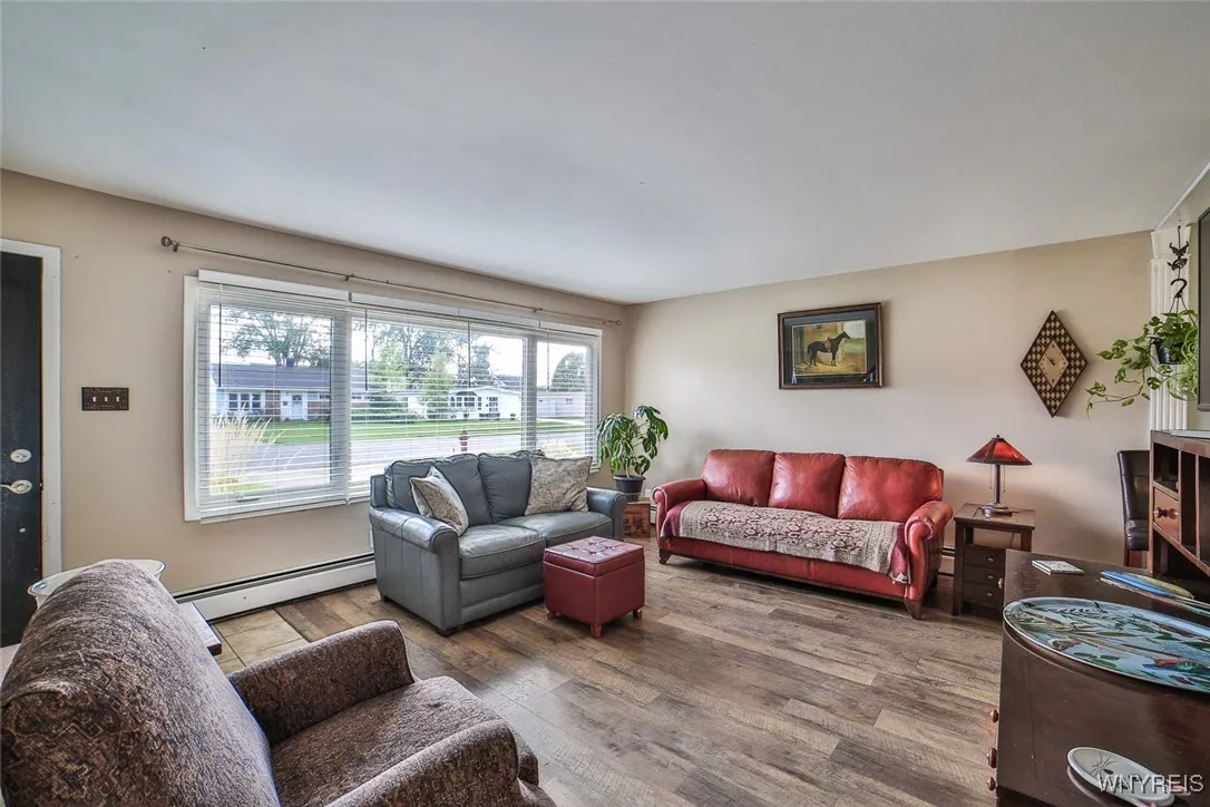 49 Riverdale Drive, Grand Island, New York 14072, Grand Island, New York 14072, 4 Bedrooms Bedrooms, 9 Rooms Rooms,2 BathroomsBathrooms,Residential,Closed,49 Riverdale Drive, Grand Island, New York 14072,0,B1569491