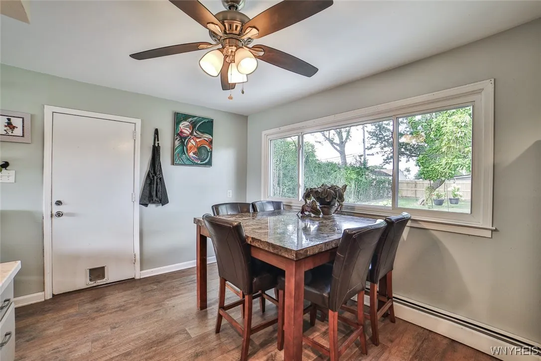 49 Riverdale Drive, Grand Island, New York 14072, Grand Island, New York 14072, 4 Bedrooms Bedrooms, 9 Rooms Rooms,2 BathroomsBathrooms,Residential,Closed,49 Riverdale Drive, Grand Island, New York 14072,0,B1569491