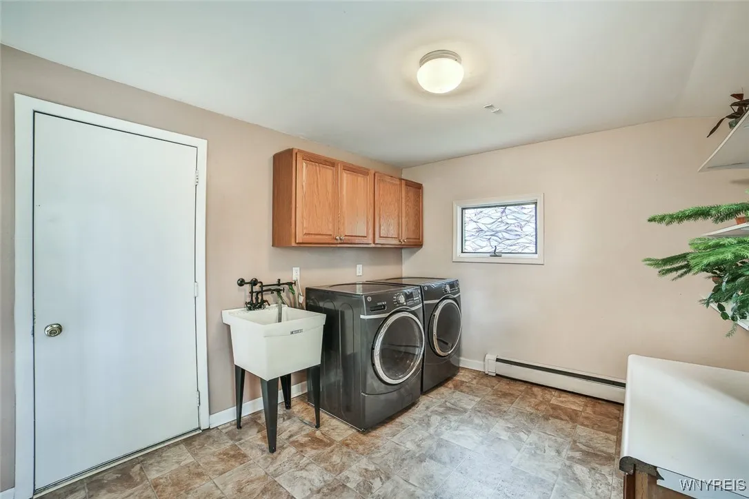49 Riverdale Drive, Grand Island, New York 14072, Grand Island, New York 14072, 4 Bedrooms Bedrooms, 9 Rooms Rooms,2 BathroomsBathrooms,Residential,Closed,49 Riverdale Drive, Grand Island, New York 14072,0,B1569491