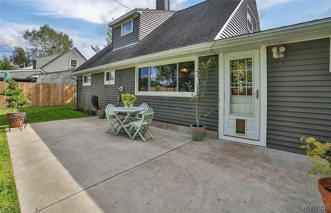 49 Riverdale Drive, Grand Island, New York 14072, Grand Island, New York 14072, 4 Bedrooms Bedrooms, 9 Rooms Rooms,2 BathroomsBathrooms,Residential,Closed,49 Riverdale Drive, Grand Island, New York 14072,0,B1569491