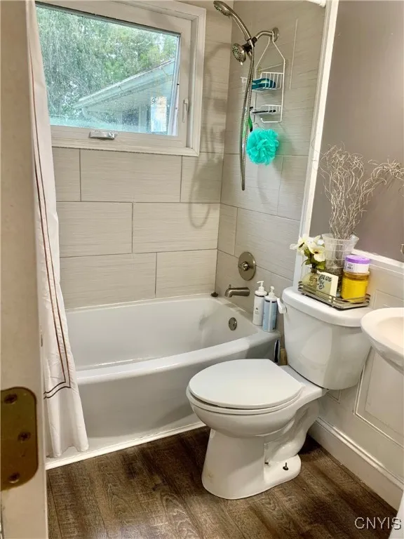 1 Willow Drive, Whitestown, New York 13492, Whitestown, New York 13492, 4 Bedrooms Bedrooms, 11 Rooms Rooms,2 BathroomsBathrooms,Residential,For Sale,1 Willow Drive, Whitestown, New York 13492,0,S1569370