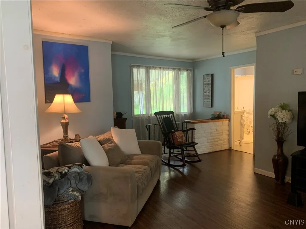 1 Willow Drive, Whitestown, New York 13492, Whitestown, New York 13492, 4 Bedrooms Bedrooms, 11 Rooms Rooms,2 BathroomsBathrooms,Residential,For Sale,1 Willow Drive, Whitestown, New York 13492,0,S1569370